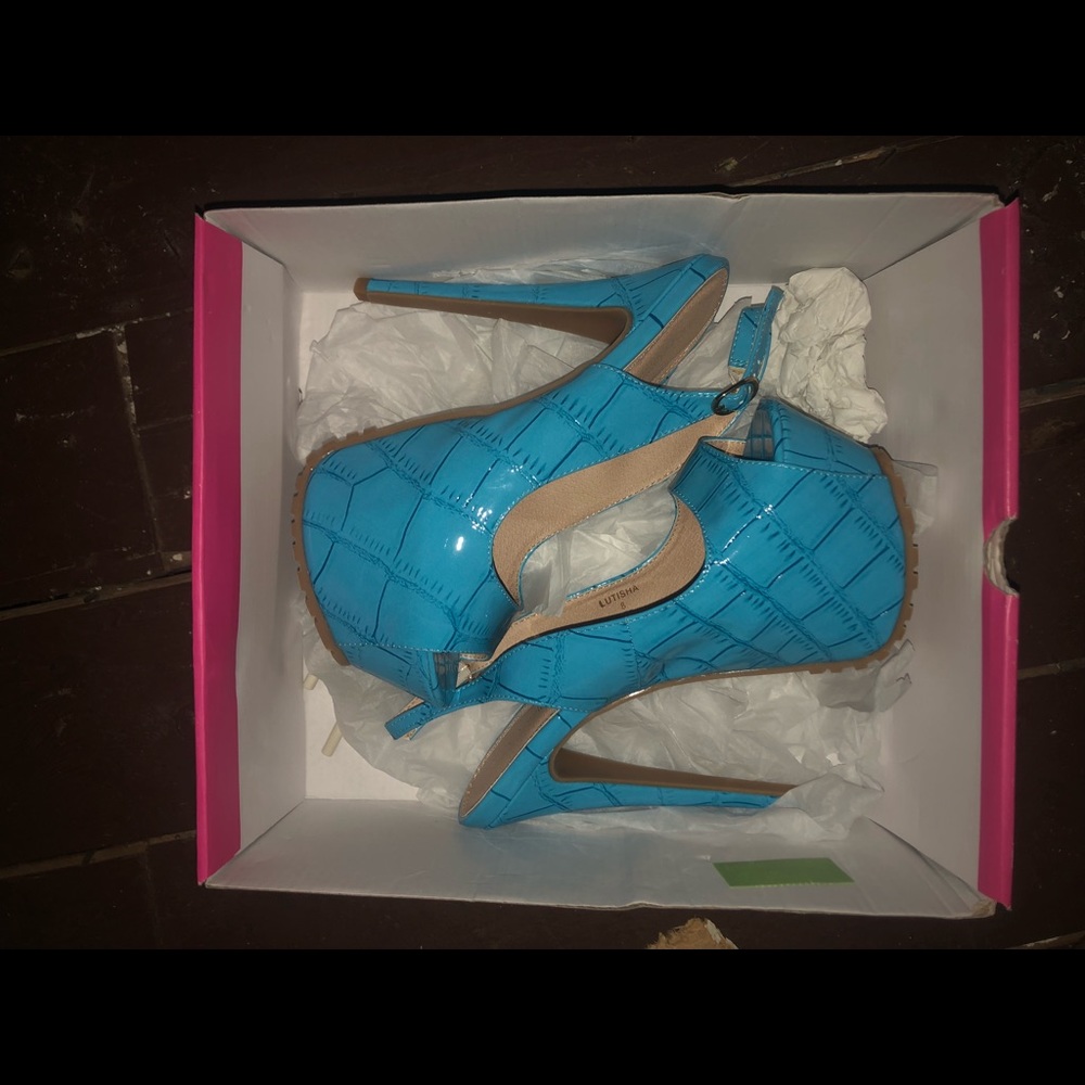 Shoedazzle/JustFab High Heels